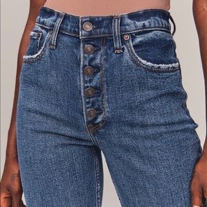Abercrombie & Fitch High Rise Mom Jean